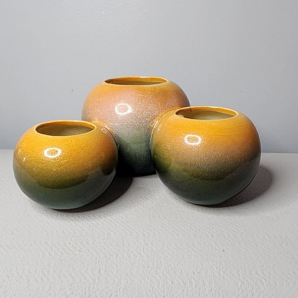Vintage Hull Pottery three orb flower pot #107-orange & dark green